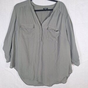 Torrid Harper green blouse size 1/1X